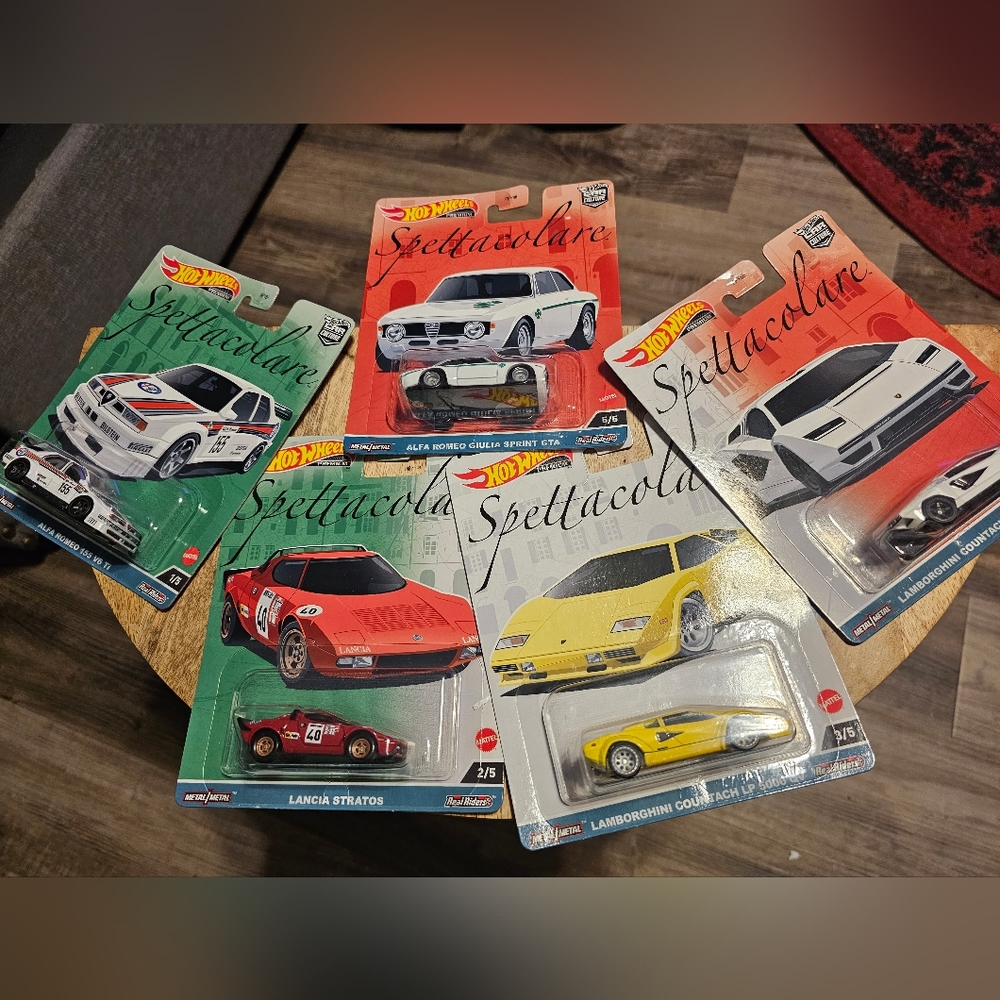 Hot wheels Spettacollare set 1 - 5 brand new Cars
